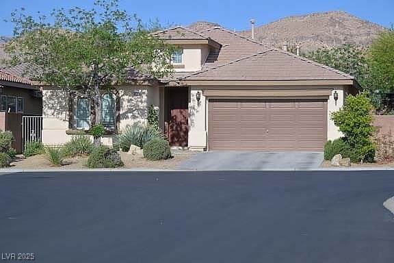 Primary Photo - 10375 Borah Park Cir