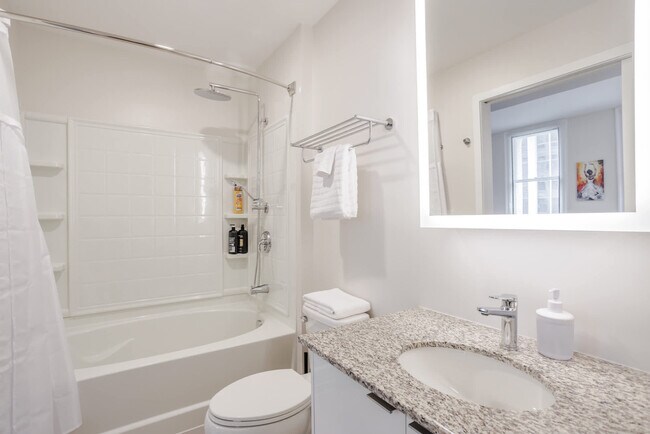 Building Photo - 9-JAN-JAN E 4th St