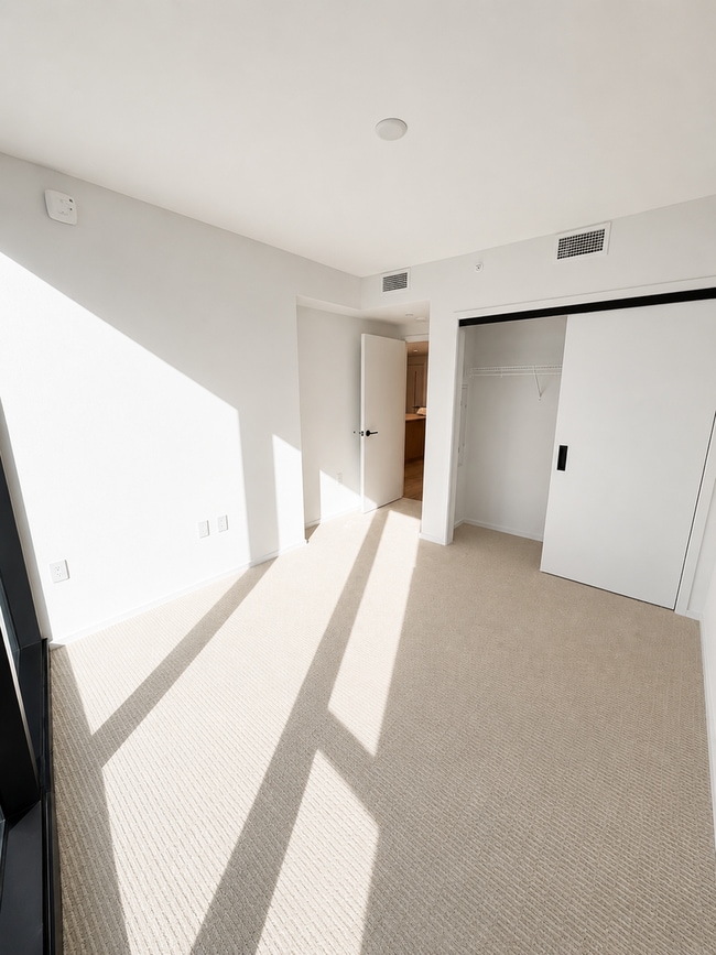 Building Photo - Park Ward Village, $5,000, Partly Furn, BRAND NEW/ 1-Bedroom, 1-bath, 1-Parking + Den