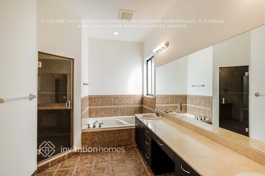 Building Photo - 8442 SW 196th Terrace