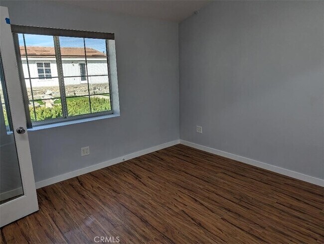 Building Photo - 2707 Sunnyslope Rd