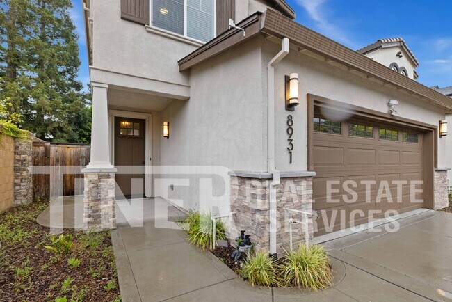 Building Photo - 8931 Fair Oaks Blvd