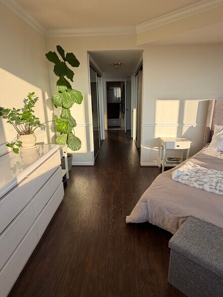 Building Photo - 426 S 1000 E