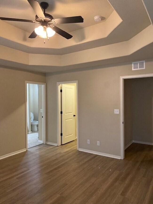 Building Photo - Spacious 4 Bed | 2 Bath | Large backyard | Bixby