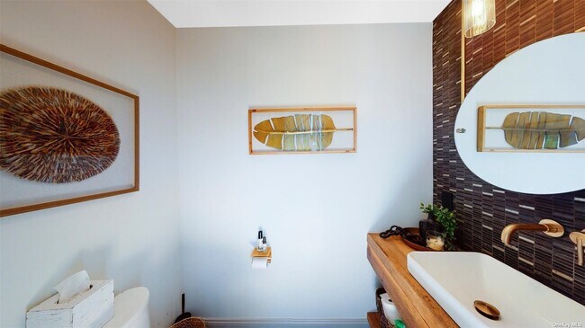 Building Photo - 52 Annandale Rd