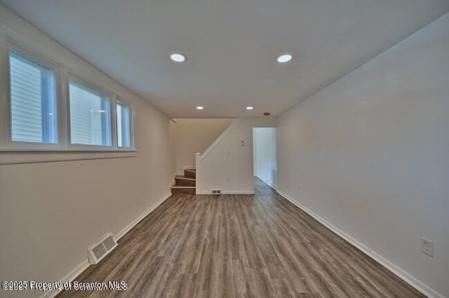 Building Photo - 1716 Wayne Ave