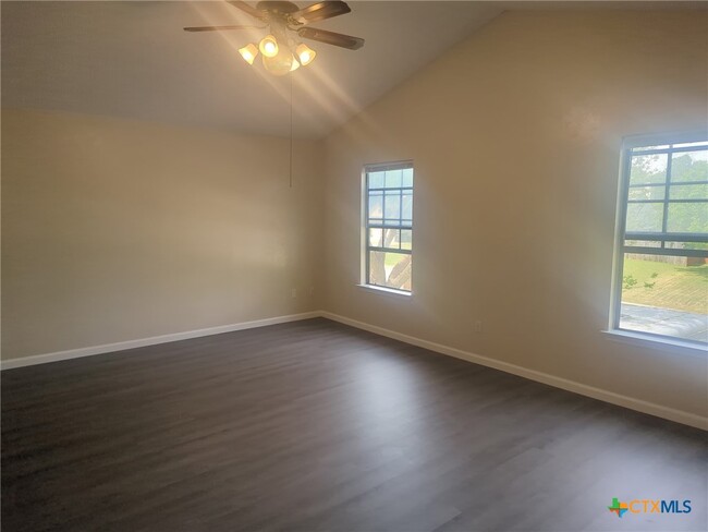 Primary Photo - 701 Brazos Dr