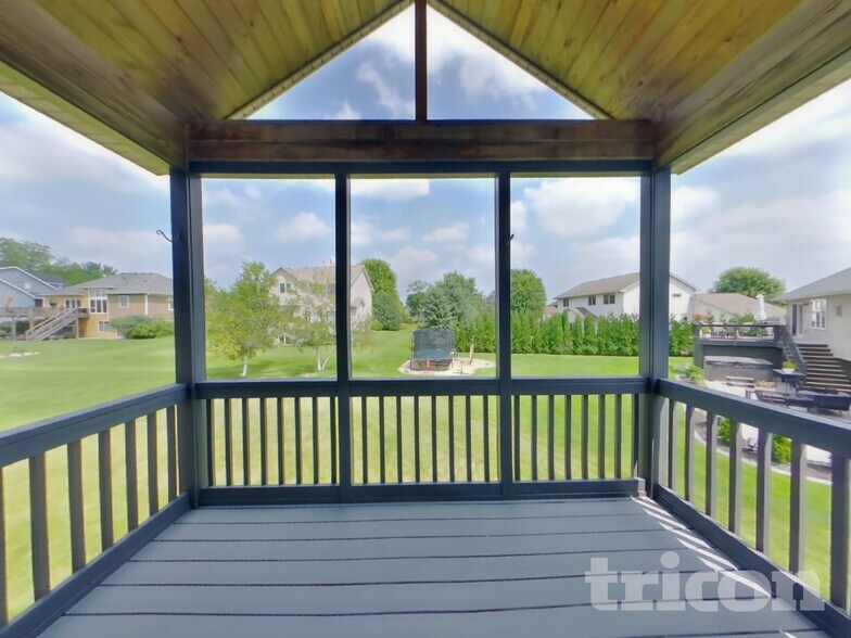 Building Photo - 633 Savanna Trail