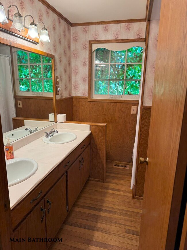 Building Photo - STATUS: *HOLD*|R275| $2495