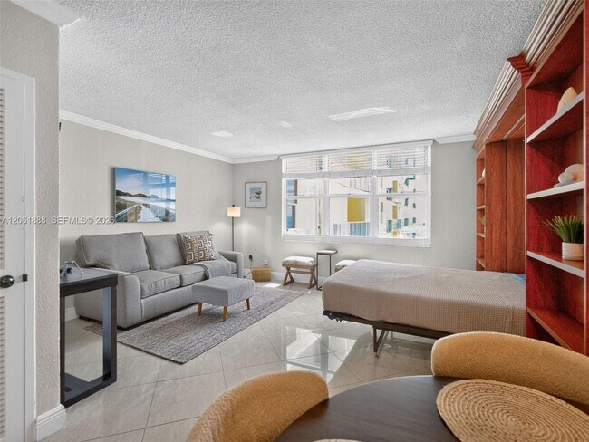 Building Photo - 2501 S Ocean Dr