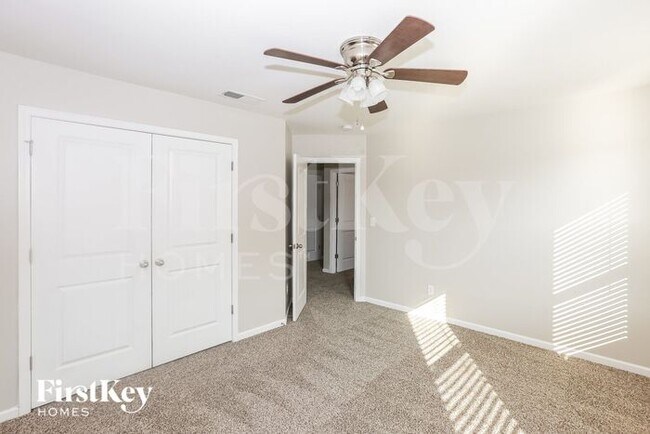 Building Photo - 9514 Hamel St