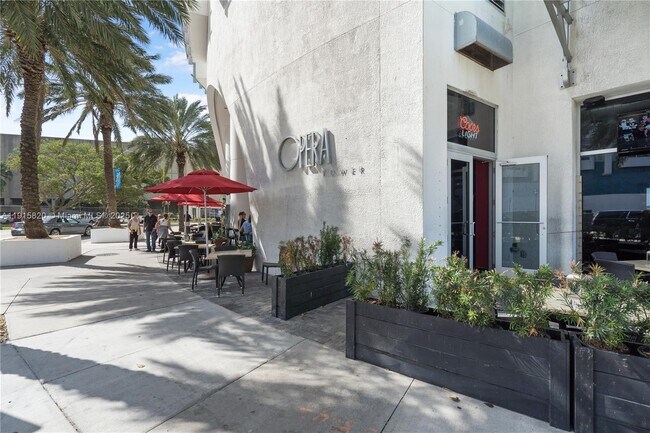 Building Photo - 1750 N Bayshore Dr