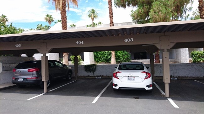 Building Photo - 5301 E Waverly Dr