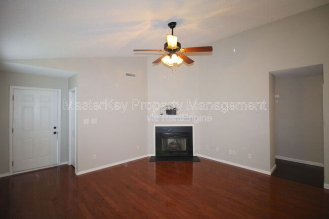 Building Photo - 132 Evening Star Dr