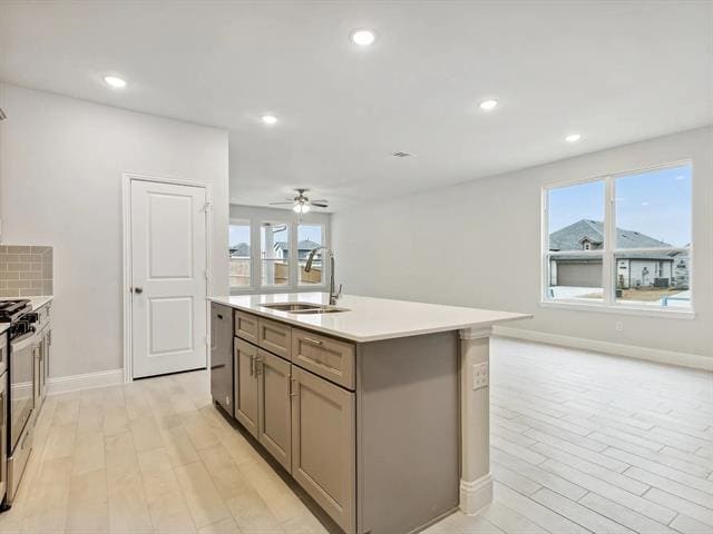 Building Photo - 733 Santa Lucia Dr