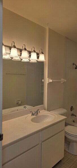 Building Photo - 5586 Guilford Rd