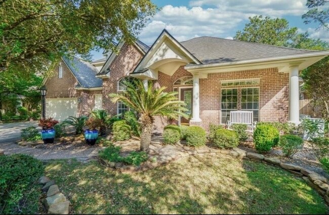 Building Photo - 94 E Fairbranch Cir