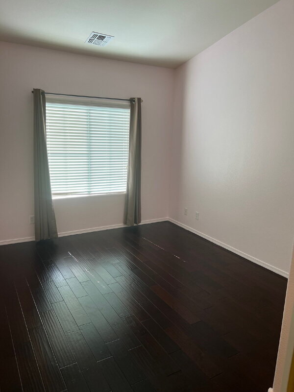 Building Photo - 900 S 94th St