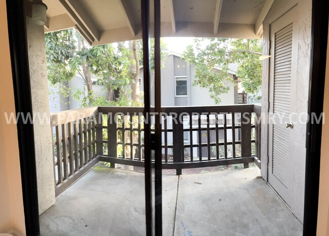 Building Photo - 405 Tyler Pl