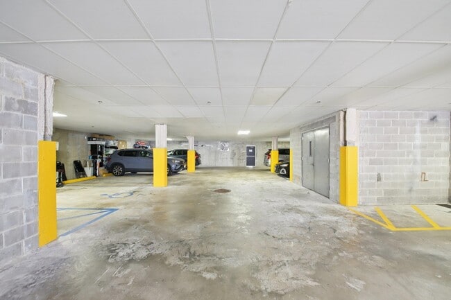 Building Photo - 306 New York Ave