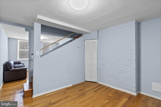 Building Photo - 1818 E Pratt St