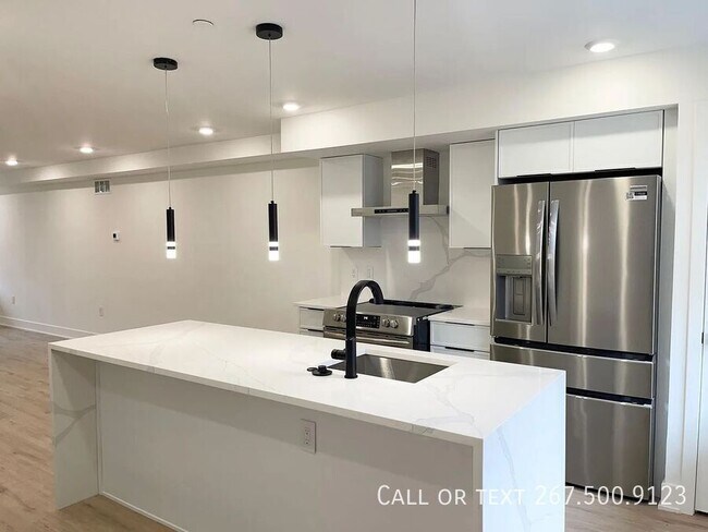 Building Photo - 2605 E Boston St