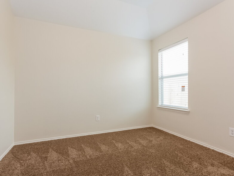 Building Photo - 6229 Chalk Hollow Dr