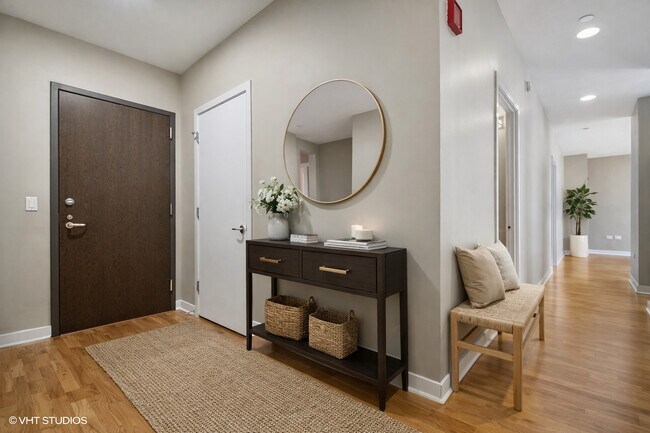 Building Photo - 737 W Washington Blvd