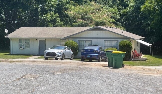 Primary Photo - 205 Glenview Terrace