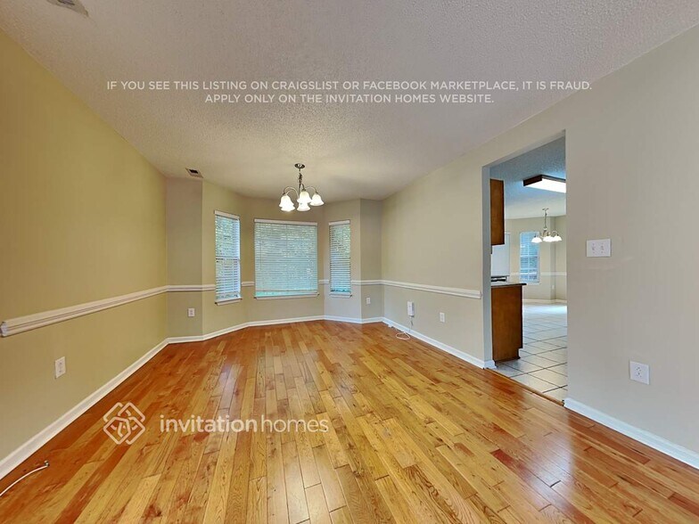 Building Photo - 10419 Worsley Ln