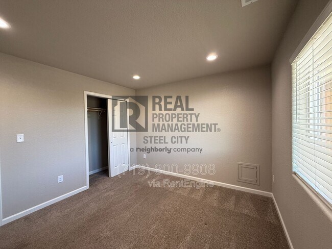 Building Photo - 155 S Stardust Cir