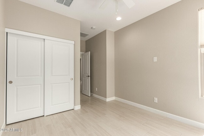 Building Photo - 36037 N Copper Hollow Way