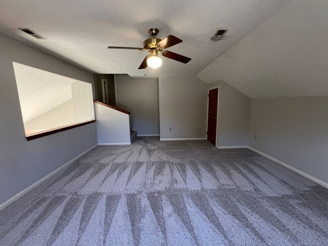 Building Photo - Single Family Corner Lot House located in ...