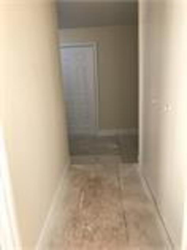 Building Photo - 1007 E Mcintosh Rd