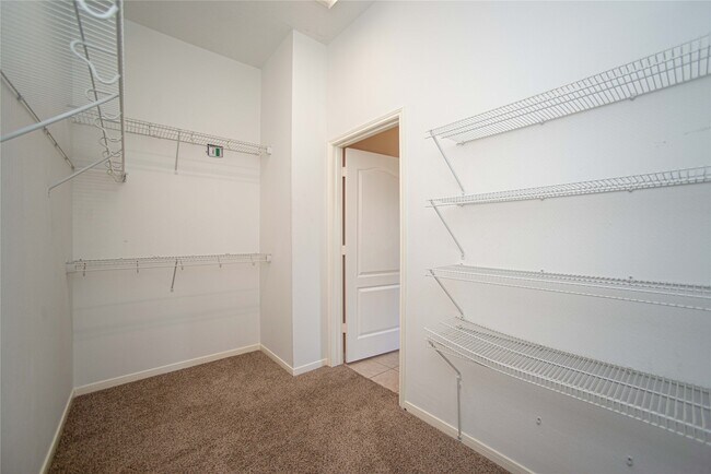 Building Photo - 20219 Suncoast Dr