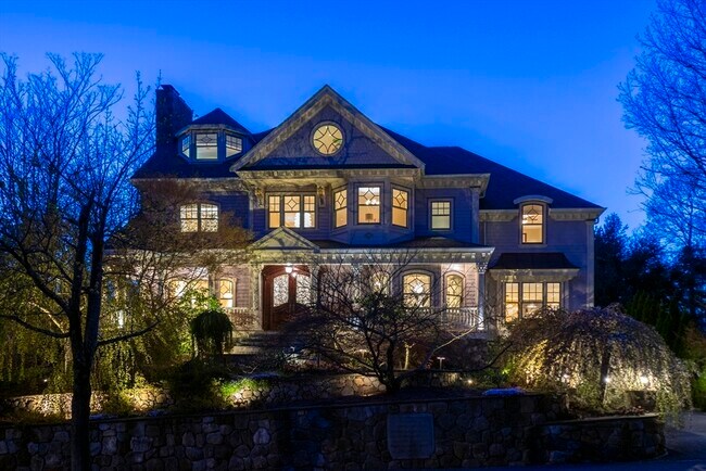 Building Photo - 16 Meriam St