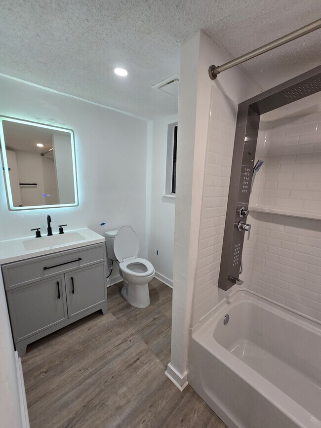 Building Photo - 7345 Penrose St