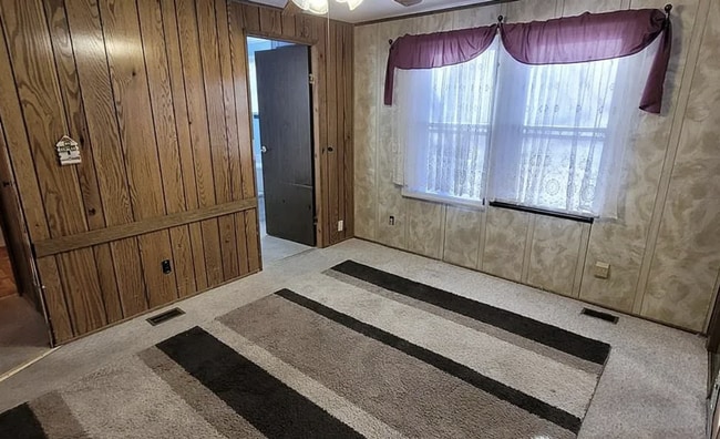 Building Photo - Charming 2-Bed Pueblo West Home with Vintage Character & Covered Parking