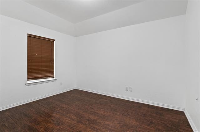 Building Photo - 2121 Castle Creek Dr