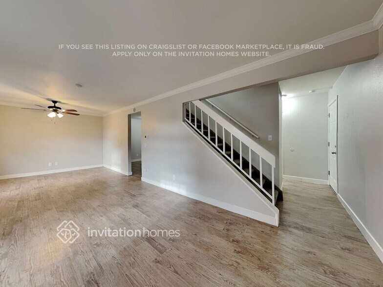 Building Photo - 3714 S Pitkin Cir