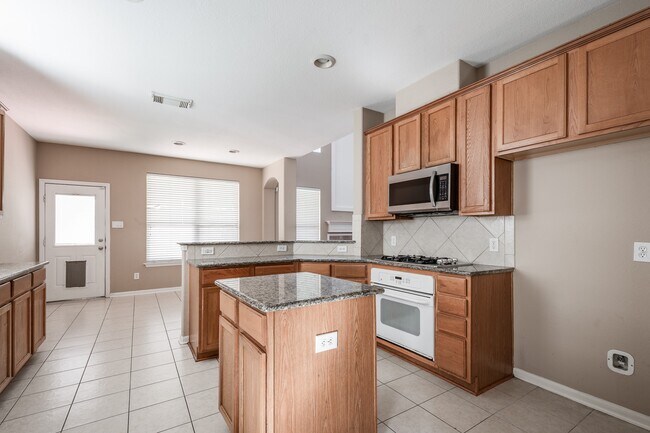 Building Photo - 9611 Sage Deck Ln