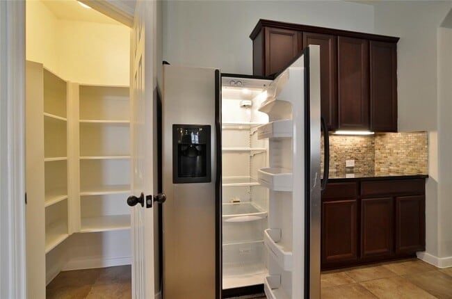 Building Photo - 11219 English Rose Trail