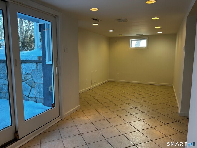 Building Photo - 97 Godfrey Rd