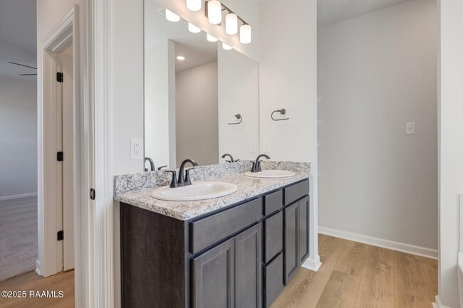 Building Photo - 305 Wakely Ct