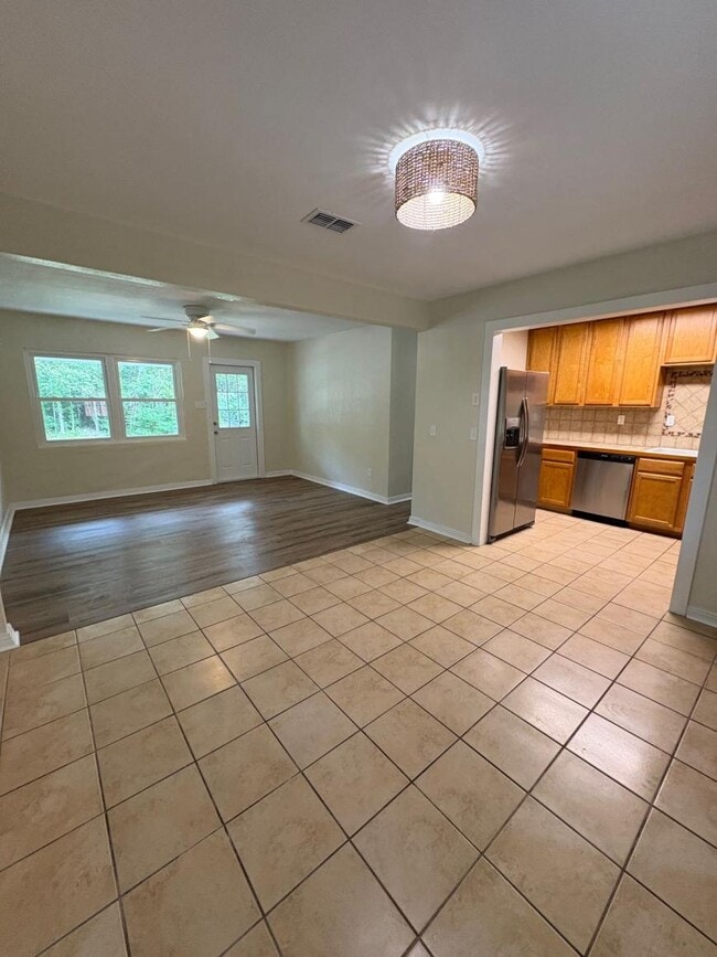 Building Photo - 3.0 bedroom in Monticello Florida 32344