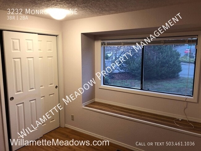 Building Photo - 3232 Monroe Ave NE