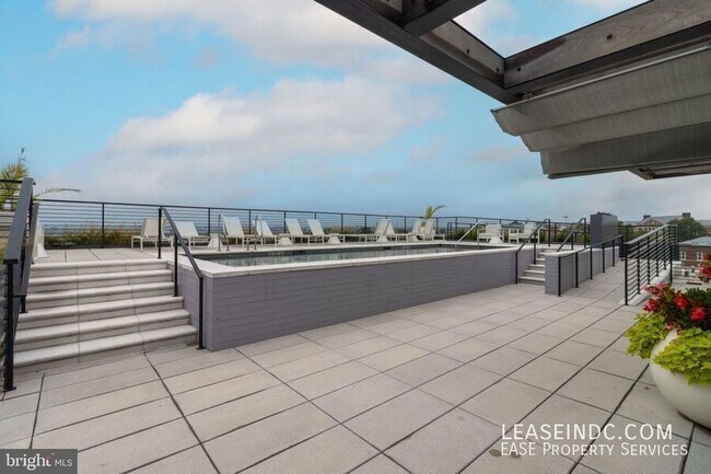 Building Photo - 1625 Eckington Pl NE