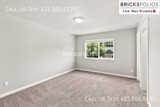 Building Photo - Beautiful Townhome For Rent in Olympia