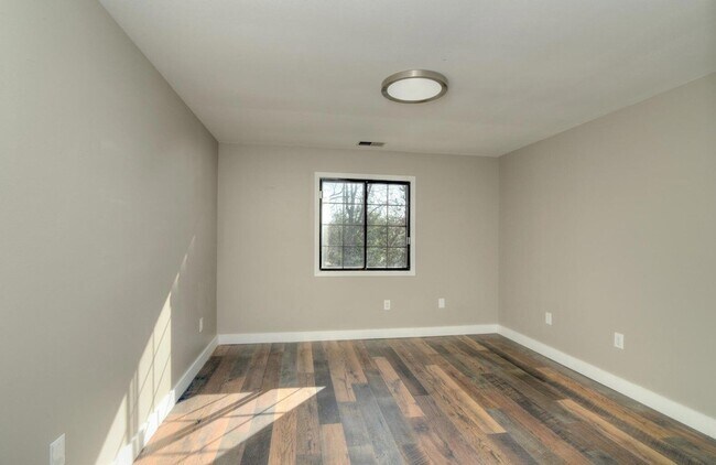 Building Photo - 7311 98th Ave