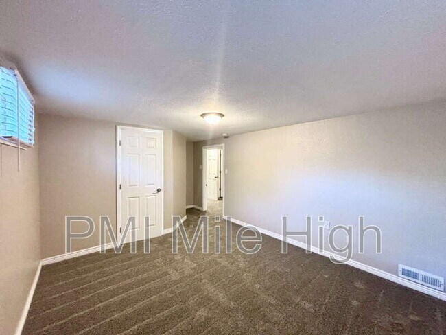 Building Photo - 6628 Eaton St